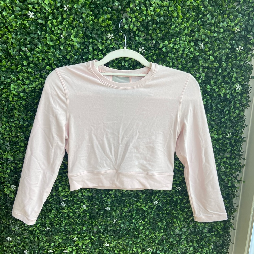 Lululemon cropped long sleeve tee